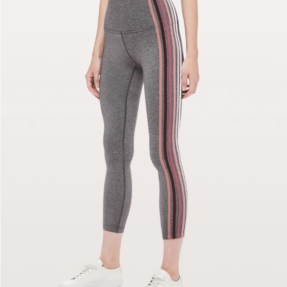Lululemon Take A Hint 7/8 Tight *25"
Heathered Black *PART OF SET